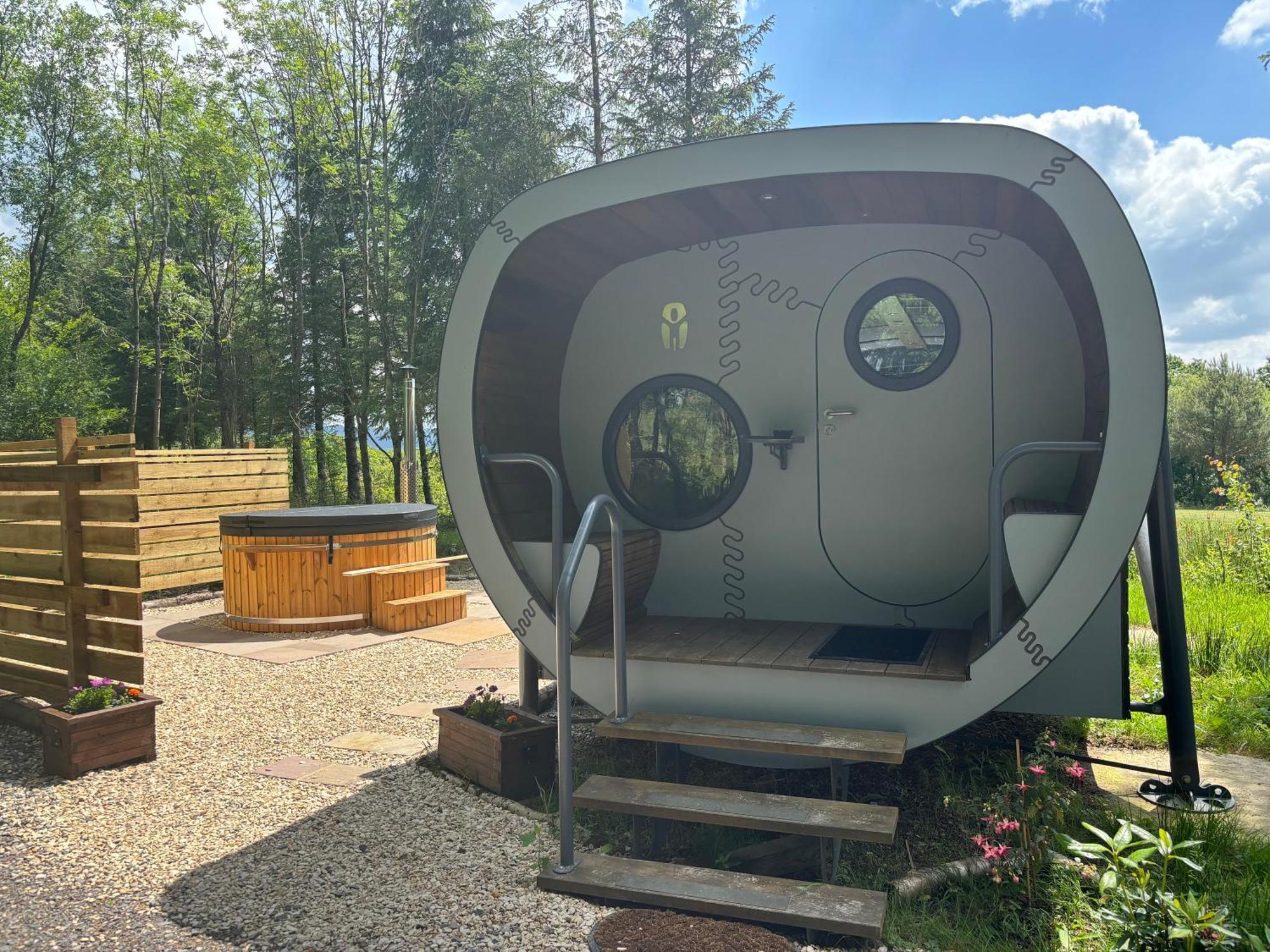 Lodge Celtic Minor Pods