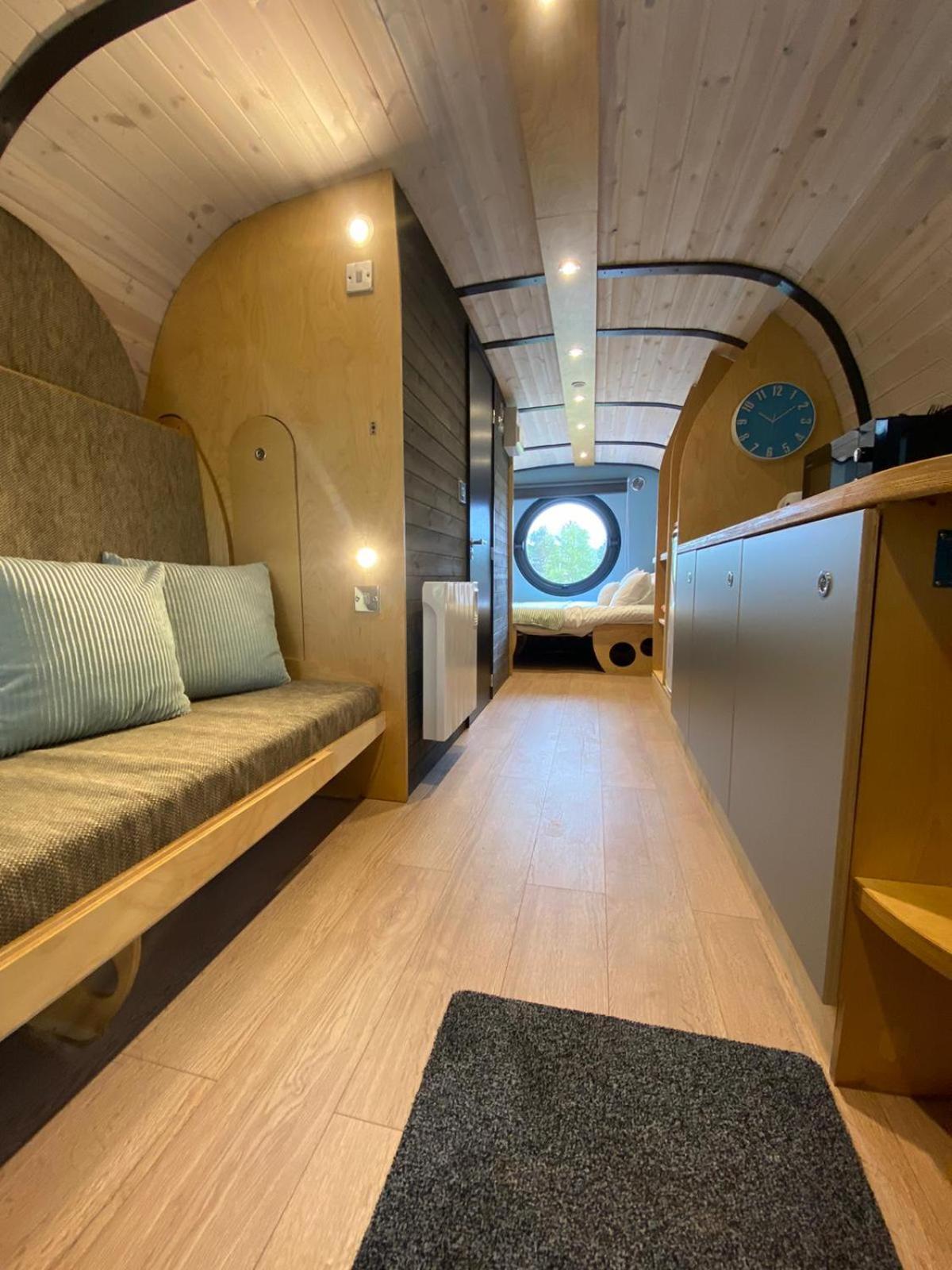 Lodge Celtic Minor Pods
